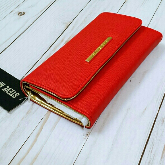 Steve Madden wallet NWT Women's Gorgeous Red Color - Picture 4 of 9
